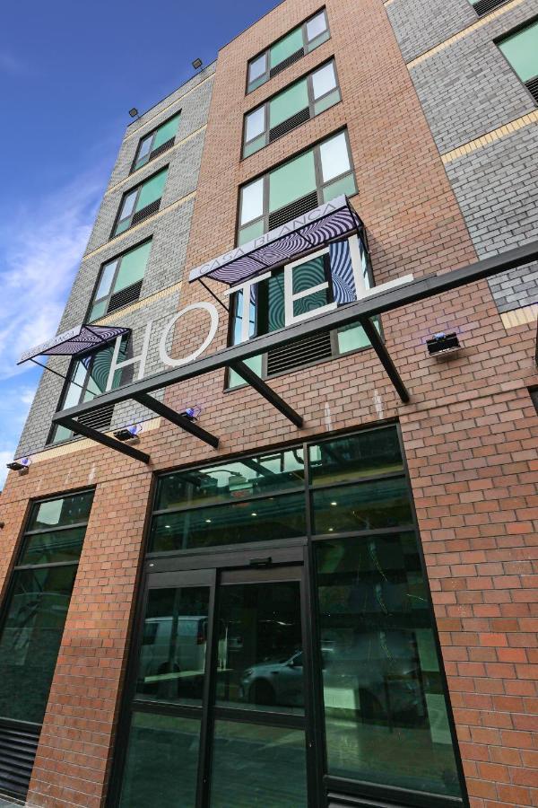 Casa Blanca Hotel Brooklyn New York Ngoại thất bức ảnh