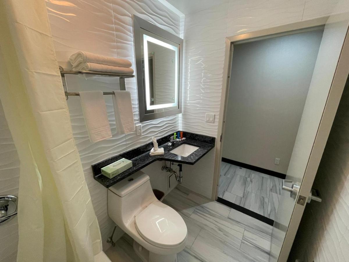 Casa Blanca Hotel Brooklyn New York Ngoại thất bức ảnh